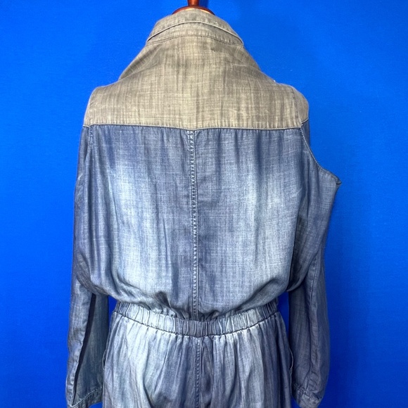 💙|•STANDARDS & PRACTICES•| Lightweight Denim Wide Leg Jumpsuit Size Large - Picture 4 of 14